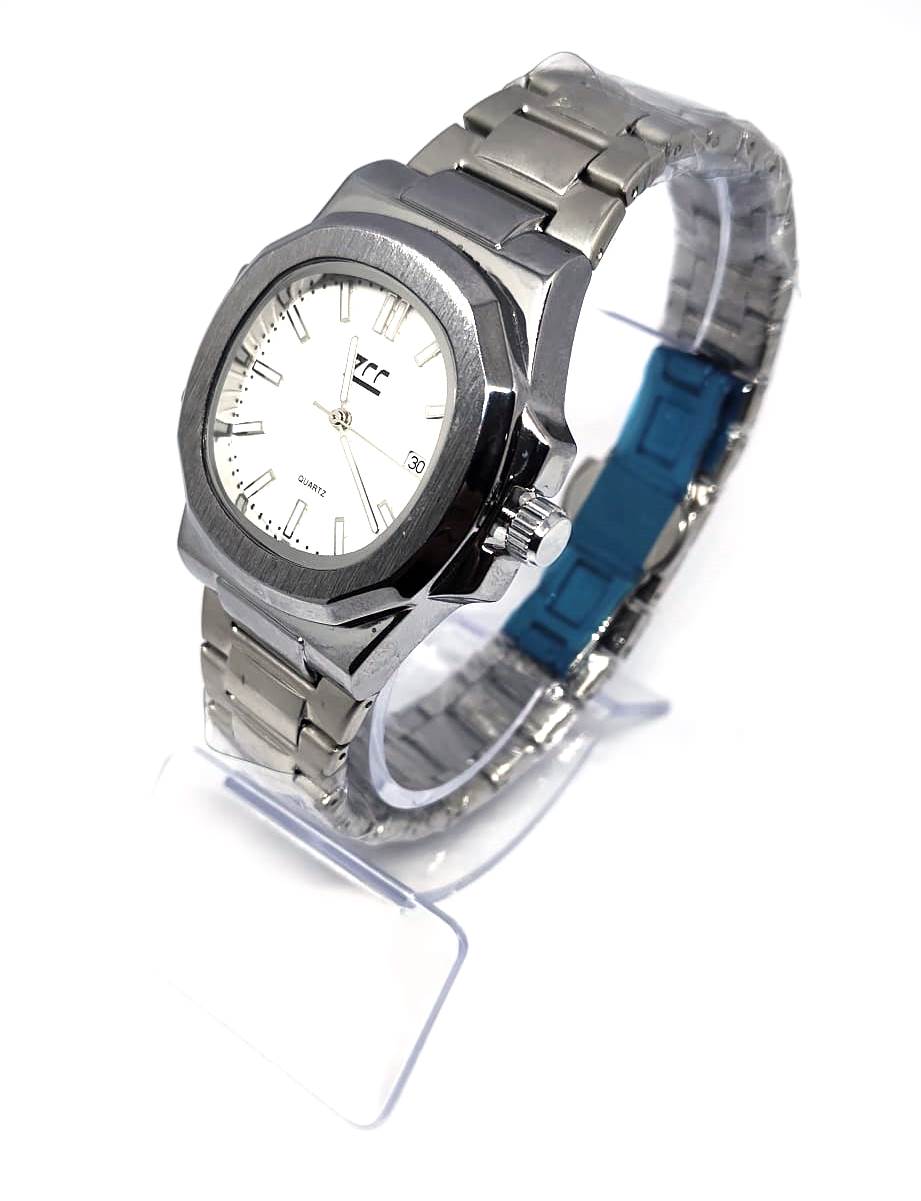 Orologio Da Polso ZCC 1000 Uomo Quarzo Data Elegante Silver Fondo Bianco