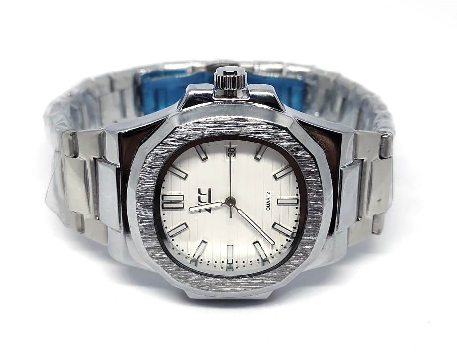 Orologio Da Polso ZCC 1000 Uomo Quarzo Data Elegante Silver Fondo Bianco